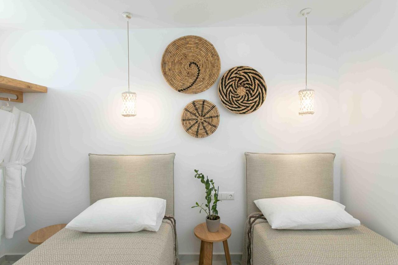 Cosmos Hotel Pláka Екстериор снимка