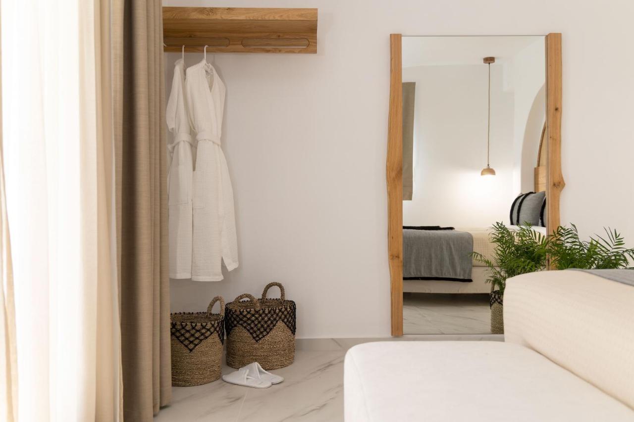 Cosmos Hotel Pláka Екстериор снимка